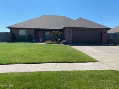 Main picture of 1213 Penn Ln