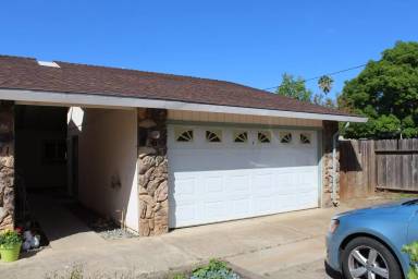 Main picture of 863 Preston Ave