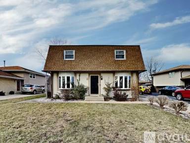 Main picture of 8533 Menard Ave