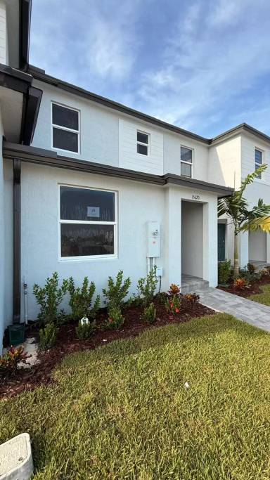 Main picture of 15620 SW 277th Ter