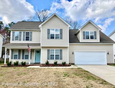 Main picture of 104 Birdie Ct