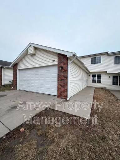 Main picture of 1257 Trimble St