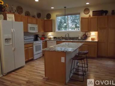 Main picture of 2221 Milton Ln
