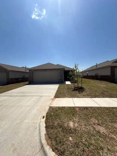 Main picture of 10220 NE 19th St