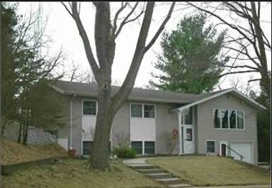 Main picture of 1140 Victoria Pl