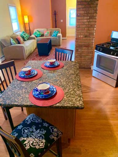 Main picture of 206 California Ave