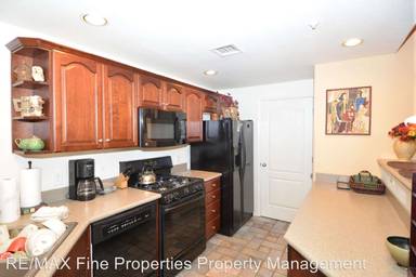 Main picture of Summit Park Condominiums