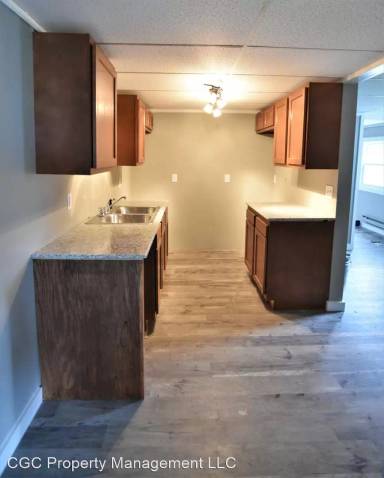 Main picture of 1203 W State Rd
