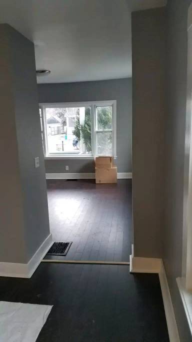 Main picture of 738 W 1st St
