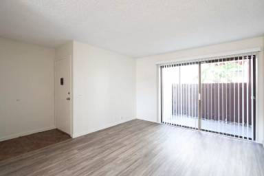 Main picture of 1940 Pacific Beach Dr