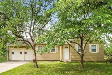 Main picture of 2125 NE Gaddy Rd