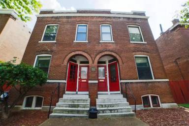 Main picture of 4424 Oakland Ave - 2W
