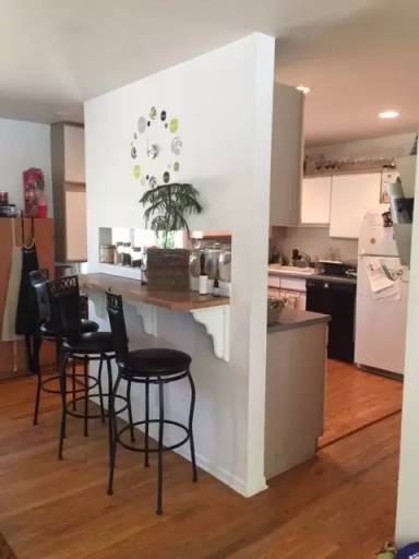 Main picture of 445 S 40th St