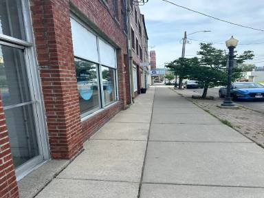 Main picture of 7 S Washington St