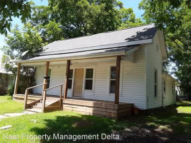 Main picture of 908 W Race Ave
