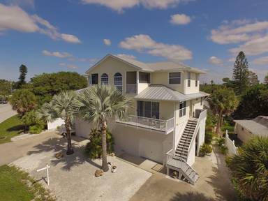 Main picture of 1245 Shore View Dr