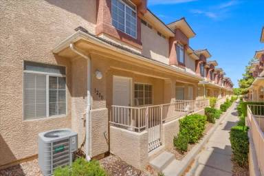 Main picture of 1200 Nevada Sky St