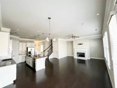 Main picture of 427 Suwanee Park Ter