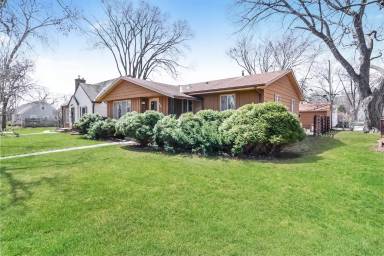 Main picture of 6840 Sheridan Ave S