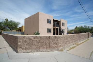 Main picture of 2466 N Balboa Ave