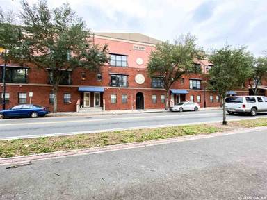 Main picture of 20 SW 6th St