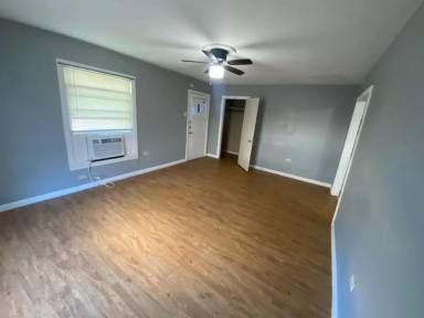Main picture of 2408 Proctor Ave