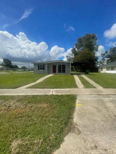 Main picture of 1510 Zinnia Dr