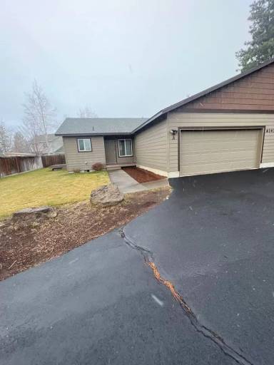 Main picture of 61438 Brookswood Blvd