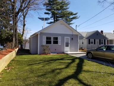 Main picture of 422 Lake Shore Dr