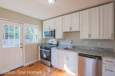 Main picture of 833 Reverdy Rd