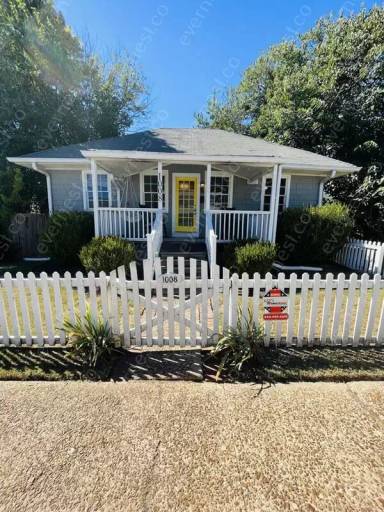 Main picture of 1008 Elliston St