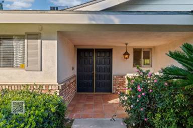 Main picture of 6412 Manchester Ln