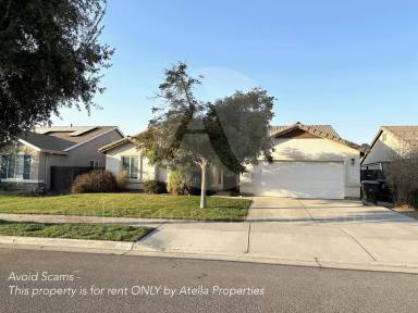 Main picture of 2810 W Prescott Ave