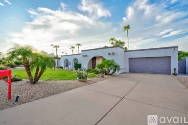 Main picture of 2532 E Desert Cove Ave