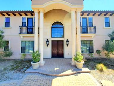 Main picture of 3223 Castelli Dr