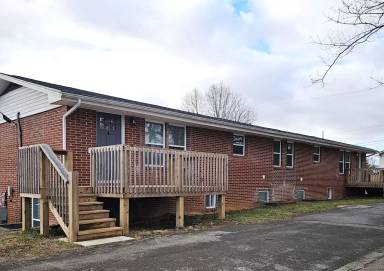 Main picture of 127 Patrick Ln