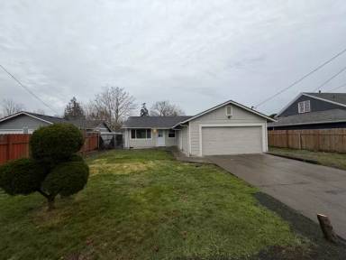 Main picture of 4640 Wyoming Ave NE