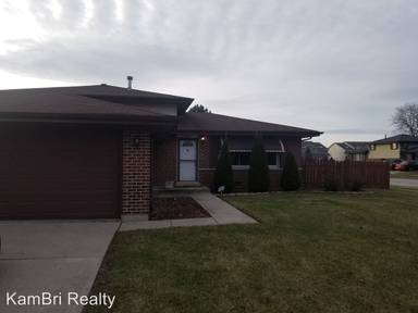 Main picture of 20000 Crescent Ave