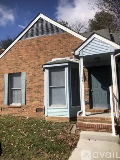 Main picture of 101 Lovely Mount Dr