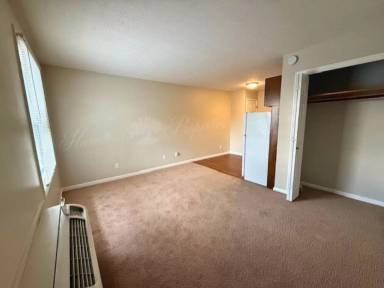 Main picture of 105 Lemay Dr