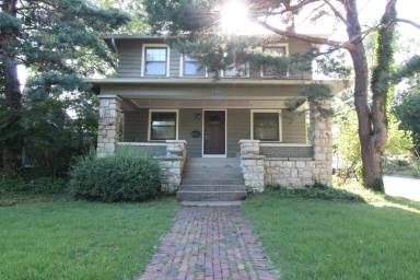 Main picture of 4900 Holly St