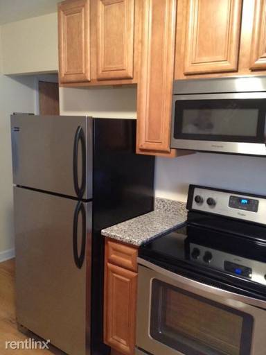 Main picture of 9201 Skokie Blvd