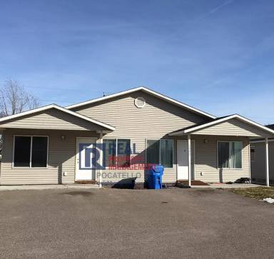 Main picture of 1580 Zener St