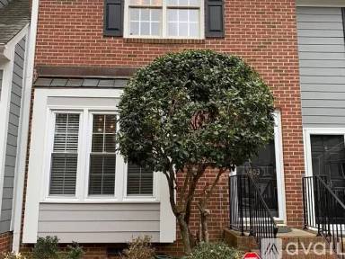 Main picture of 403 Gadland Ct