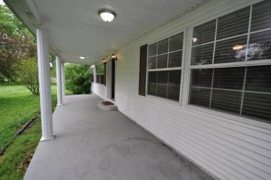 Main picture of 5772 Metropolis Lake Rd