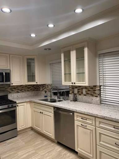 Main picture of 10929 Morrison St