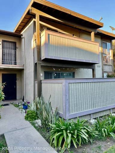 Main picture of 23334 Sesame St