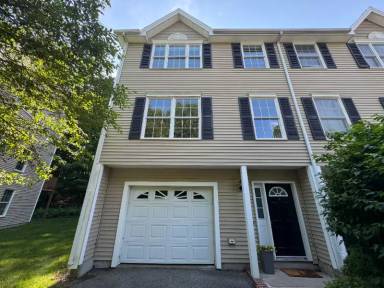 Main picture of 14 Woodside Dr