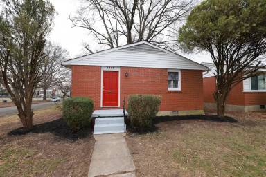 Main picture of 1317 T St