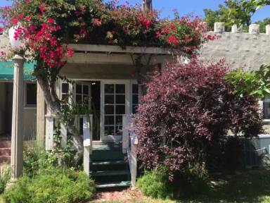 Main picture of 6586 Colgate Ave
